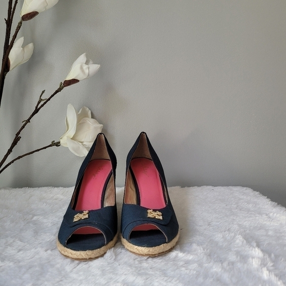 LILLY PULITZER Resort Chic Wedge Critters - Picture 5 of 13